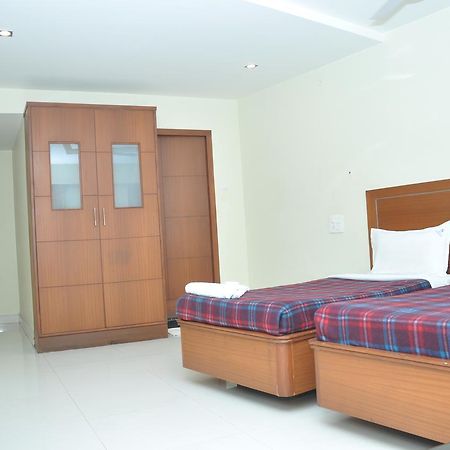 Hotel Pavani Residency Nellore Bagian luar foto